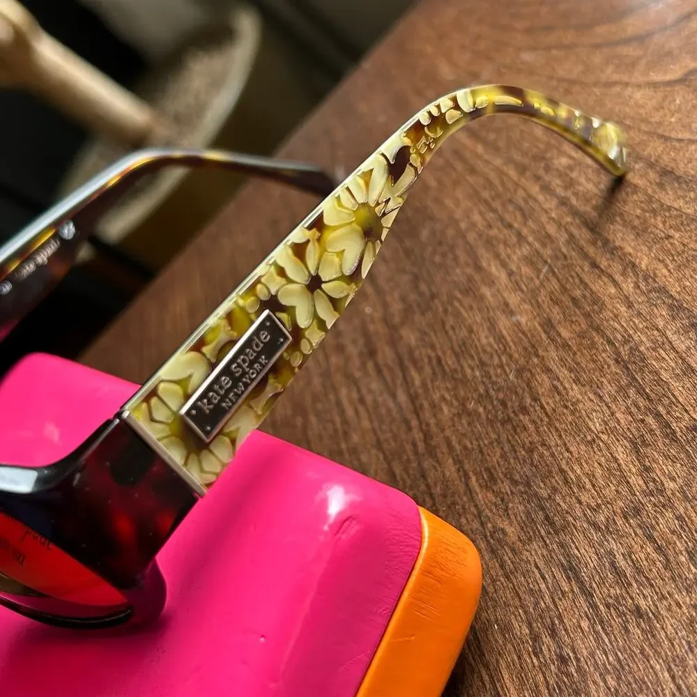 Kate Spade Tortoise Lucite Rectangle Sun Glasses Floral Temples FREDA
